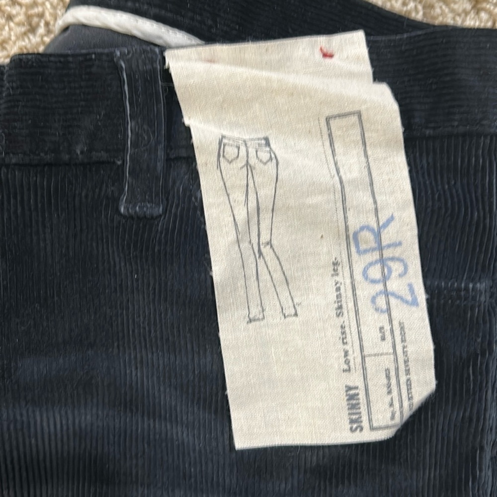 NWT Banana Republic Skinny Leg Corduroy Black Size 29 - Picture 2 of 6